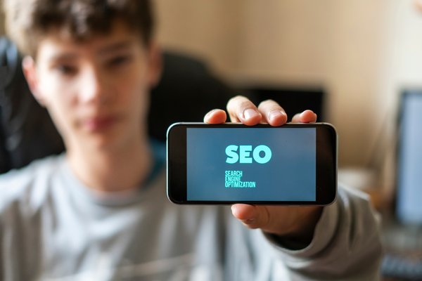 Maximisez votre visibilité en ligne avec une agence seo experte